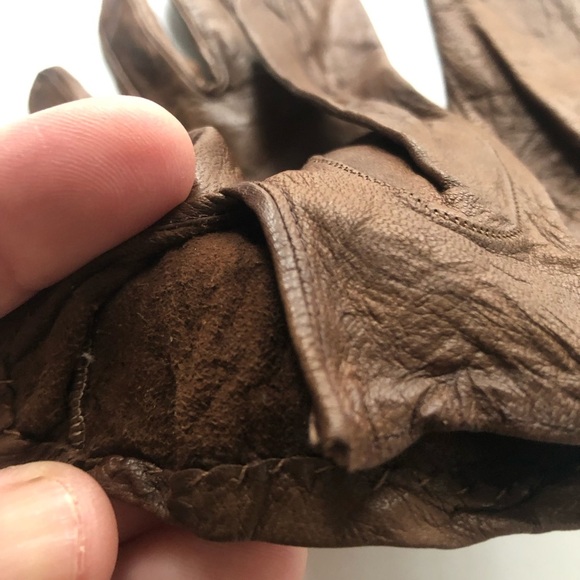 Dark Brown Leather Gloves with Vintage Texture and Wrist-Length Design - Picture 2 of 6